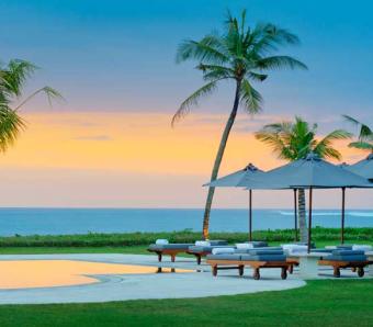 Atas Ombak Villa - Sunset Over Pool Seminyak