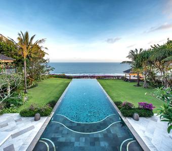 Pool and Garden Villa Saujana