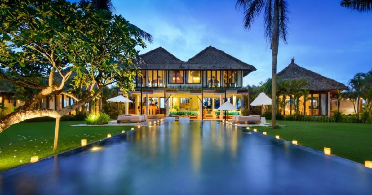 Villa Shalimar Kalima at Night