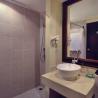 superior room bath room mercure sanur 